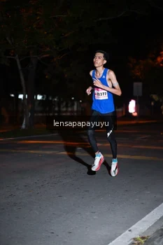 Runner Photo 1880258