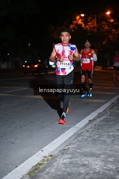 Runner Photo 1880267