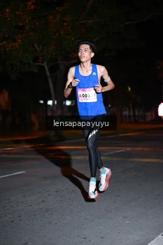 Runner Photo 1880297