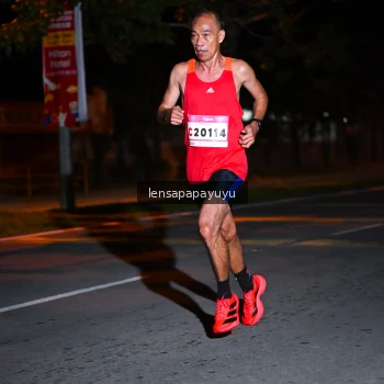 Runner Photo 1880389
