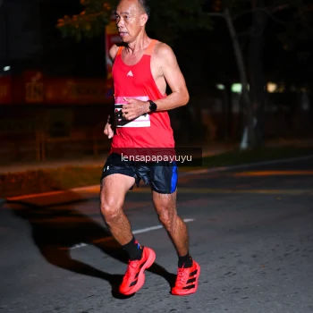 Runner Photo 1880418