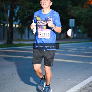 Runner Photo 1880658