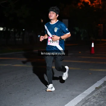 Runner Photo 1880673