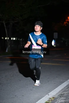 Runner Photo 1880716