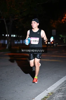 Runner Photo 1880808