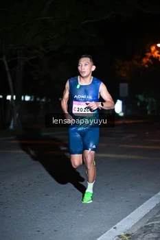 Runner Photo 1880851