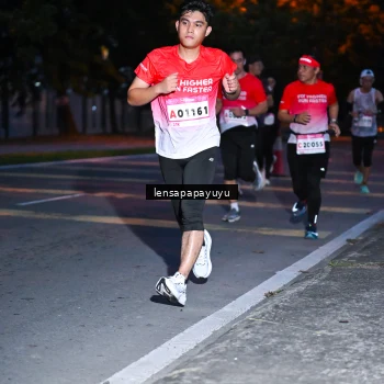 Runner Photo 1880880