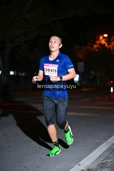 Runner Photo 1881053