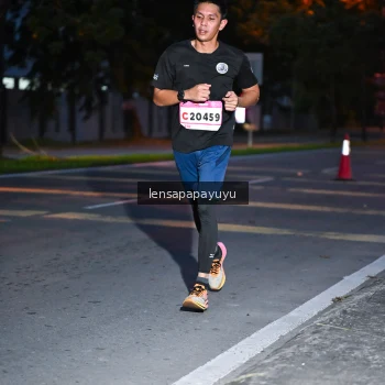 Runner Photo 1881067