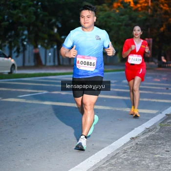 Runner Photo 1881070