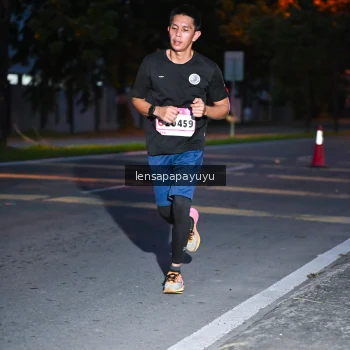 Runner Photo 1881087