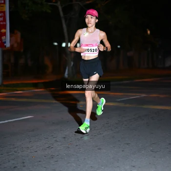 Runner Photo 1881101