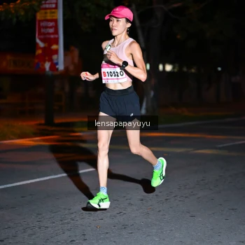 Runner Photo 1881138