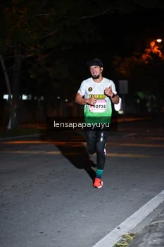 Runner Photo 1881190