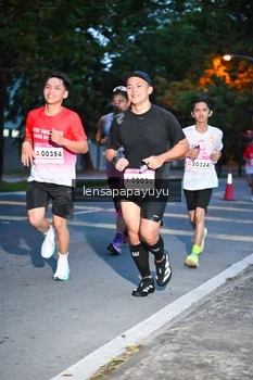 Runner Photo 1881263