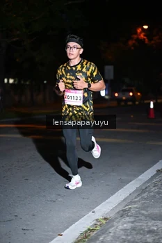 Runner Photo 1881375