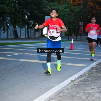 Runner Photo 1881408
