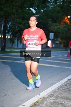Runner Photo 1881558