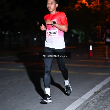 Runner Photo 1881560