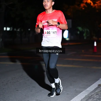 Runner Photo 1881600