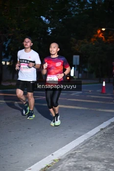 Runner Photo 1881668