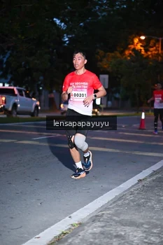 Runner Photo 1881689