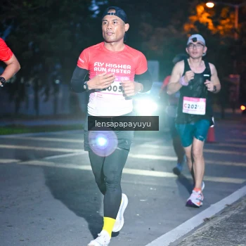 Runner Photo 1881728