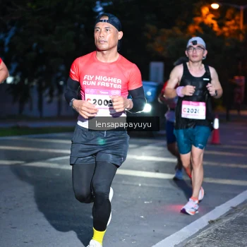 Runner Photo 1881748