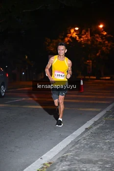 Runner Photo 1881757