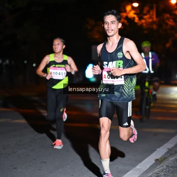 Runner Photo 1881801
