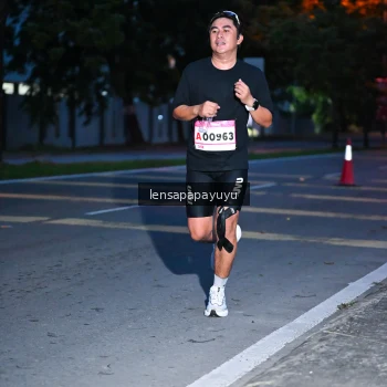 Runner Photo 1882029