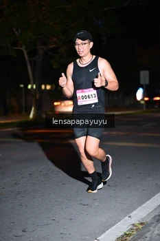 Runner Photo 1882090