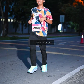 Runner Photo 1882178