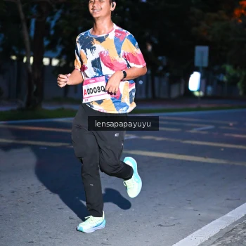 Runner Photo 1882195