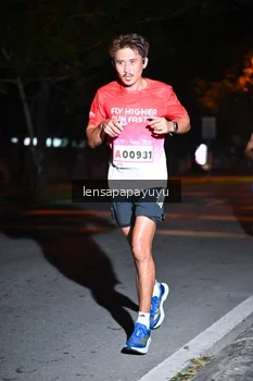 Runner Photo 1882208