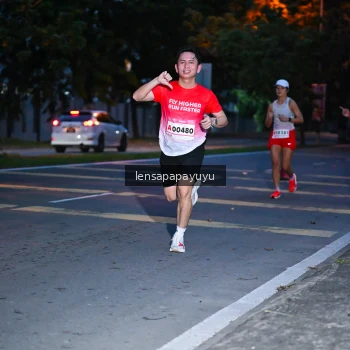 Runner Photo 1882284