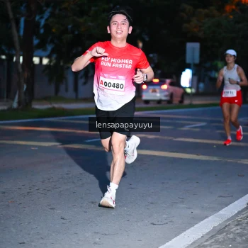 Runner Photo 1882346
