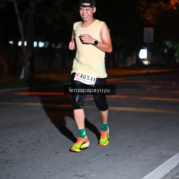 Runner Photo 1882369