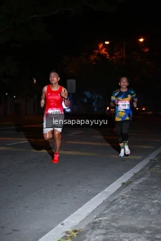 Runner Photo 1882376