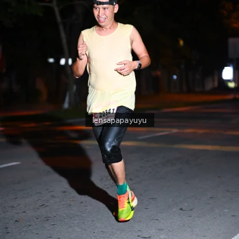 Runner Photo 1882392