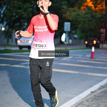 Runner Photo 1882397