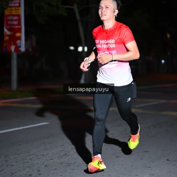 Runner Photo 1882497