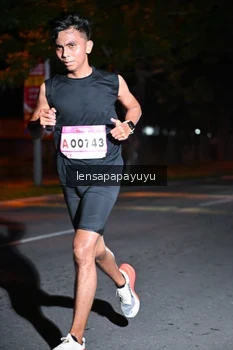 Runner Photo 1882660