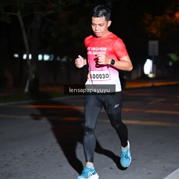 Runner Photo 1882707