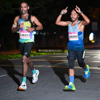 Runner Photo 1882743