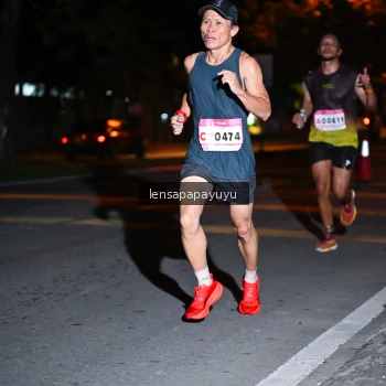 Runner Photo 1882824