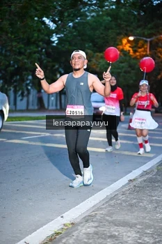 Runner Photo 1882825
