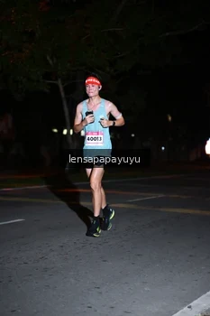 Runner Photo 1882924