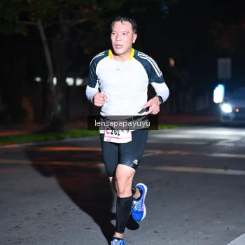 Runner Photo 1882953