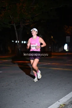 Runner Photo 1882976